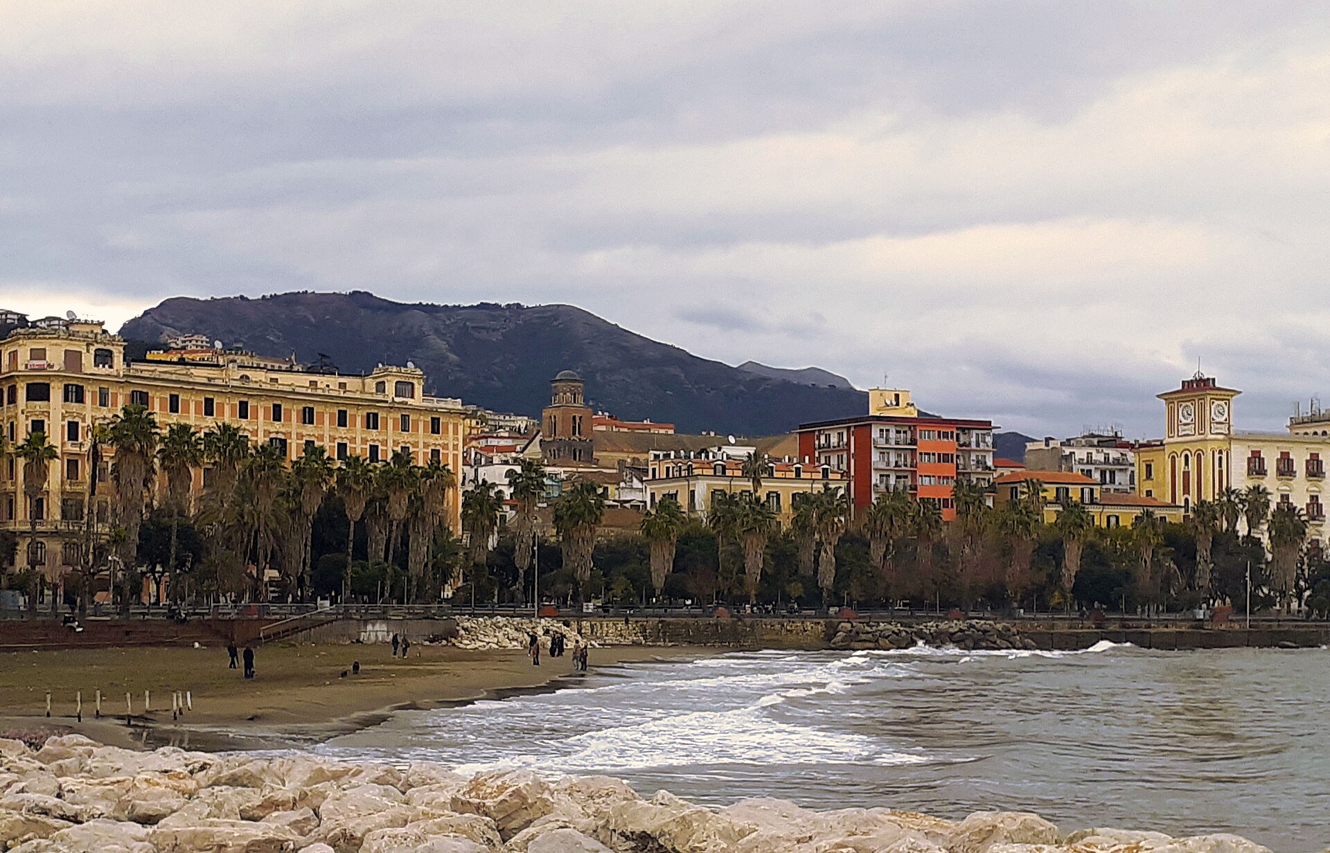 The palm-lined Lungomare Trieste at Salerno, the eastern gateway to the coast