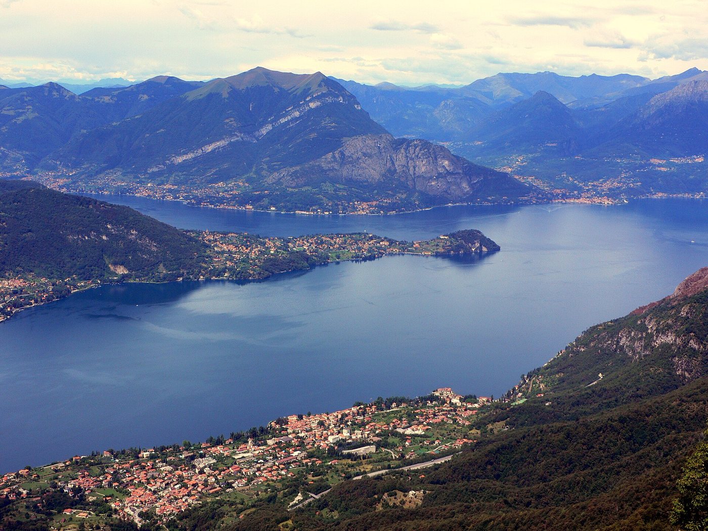 Lake Como seen from above, with the Bellagio promontory splitting the lake into its two southern branches