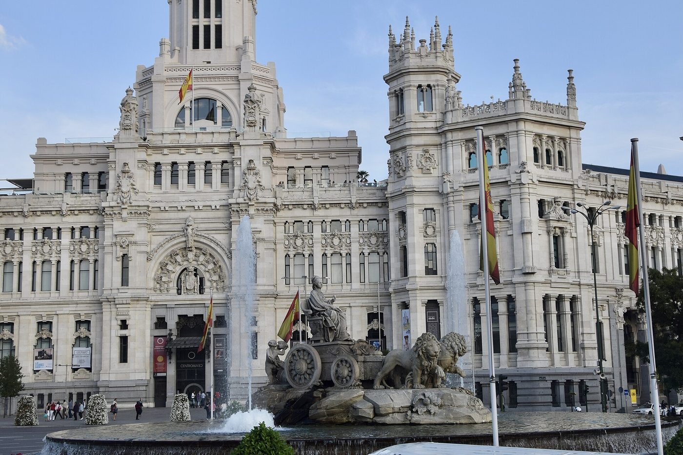 The Cibeles fountain in front of the Palacio de Cibeles in Madrid